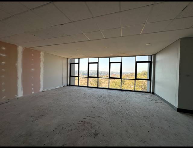 278M² OFFICE TO LET IN IRENE